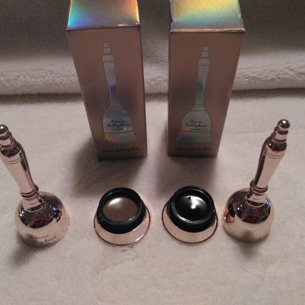 Gel eyeliner black color